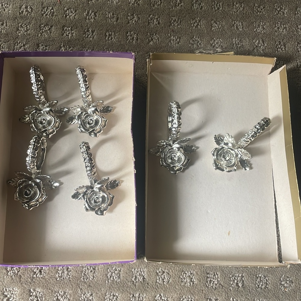 Vintage Rose Napkin Rings (Set of 6) - Picture 3 of 5